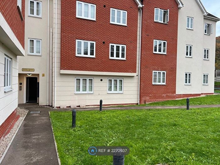2 Bedroom Flat To Rent In London Road, Benfleet, SS7