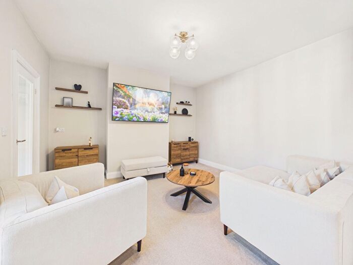 2 Bedroom Flat For Sale In Springfield Terrace, Felling, NE10