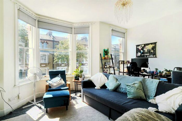 2 Bedroom Apartment To Rent In Bardolph Road, London, N7