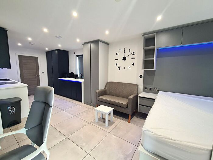 Studio To Rent In Berry Street, Coventry, West Midlands, CV1