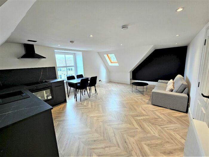 1 Bedroom Flat To Rent In Gallowgate, City Centre, Aberdeen, AB25