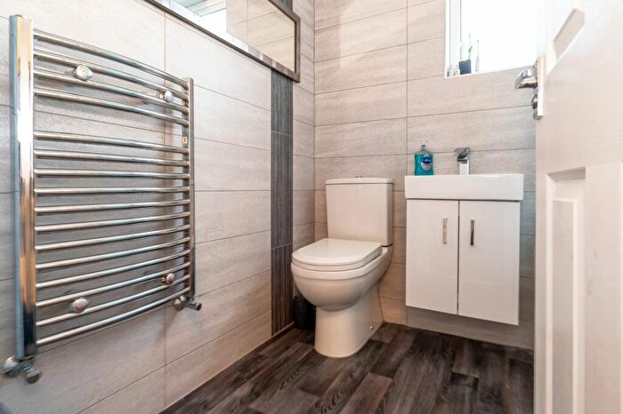 2 Bedroom Semi-Detached House For Sale In Warminster Road, Sheffield, S8