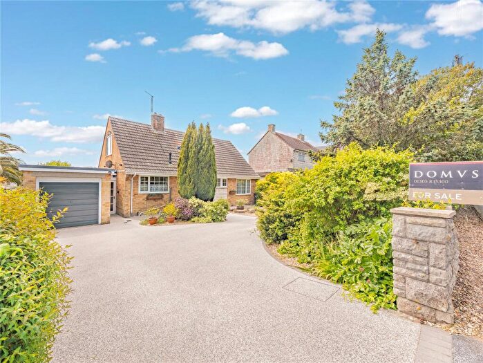 3 Bedroom Bungalow For Sale In Preston, Weymouth, Dorset, DT3