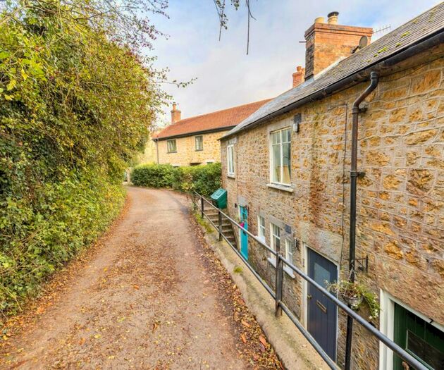 2 Bedroom Terraced House To Rent In Providence Place, Bruton, BA10