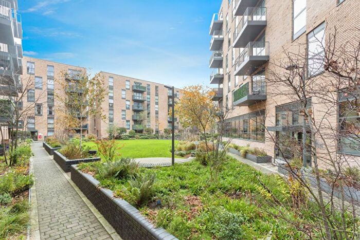 2 Bedroom Flat For Sale In Lyon Road, Harrow, HA1