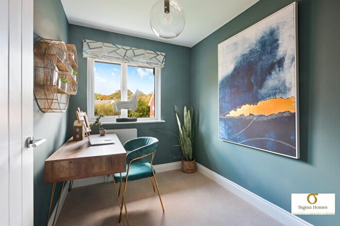 3 Bedroom Semi-Detached House For Sale In Spring Bank, Haywards Heath, RH16