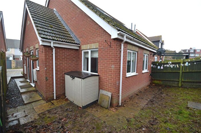 1 Bedroom End Terrace House For Sale In Chester Mews, Luton, Bedfordshire, LU4