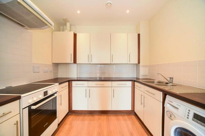 1 Bedroom Apartment To Rent In Sandford Court, Woodley, RG5
