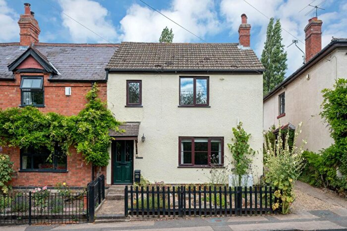 2 Bedroom End Of Terrace House For Sale In Main Street, Whissendine, LE15