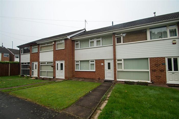 3 Bedroom Town House To Rent In Park Close, Mapperley, NG3