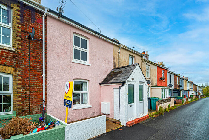 2 Bedroom Terraced House For Sale In Newport, Isle Of Wight, PO30