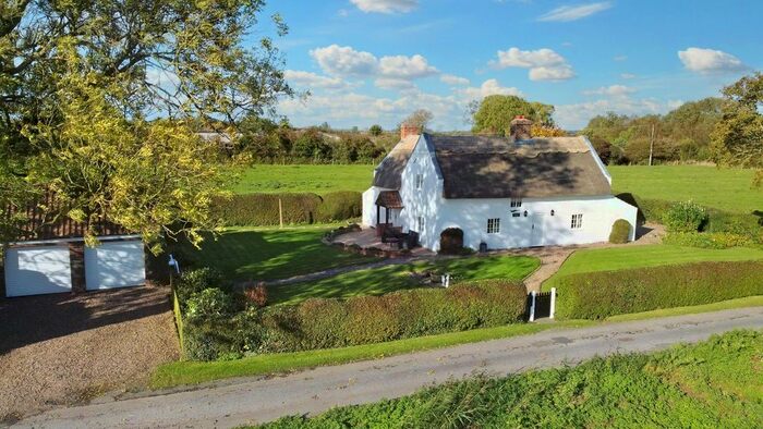 3 Bedroom Cottage For Sale In Ludney Lane, Ludney, Louth, LN11