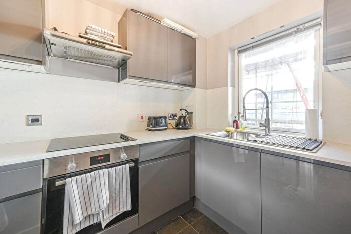 1 Bedroom Flat To Rent In Royal Mint, Tower Hill, London, E1