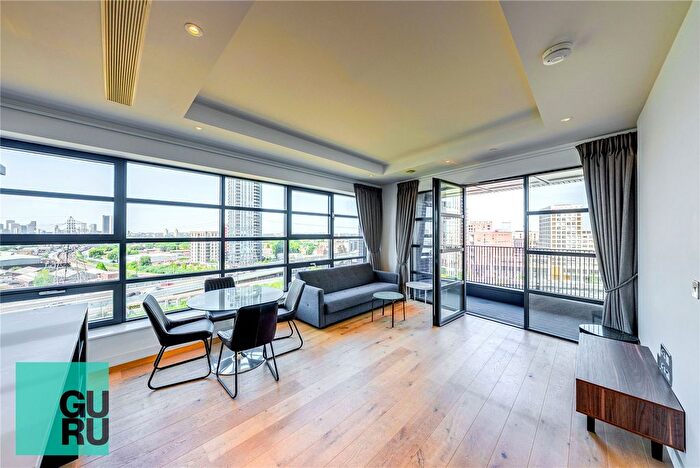 2 Bedroom Flat For Sale In Lookout Lane, London City Island, Brigewater House, London, E14