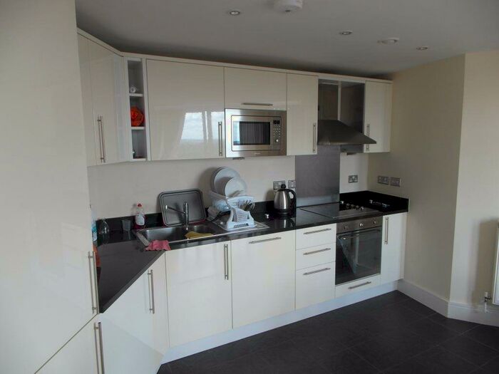 2 Bedroom Apartment To Rent In Raphael House Ilford, IG1