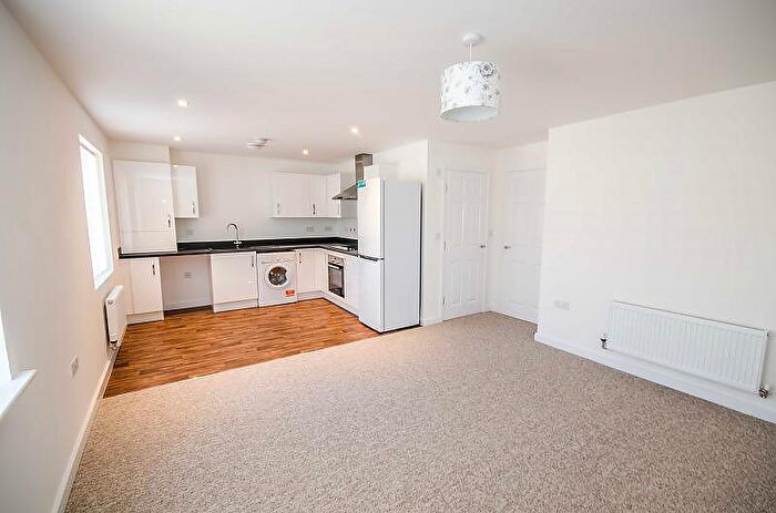 2 Bedroom Flat To Rent In Centenary Close, Chester, CH4