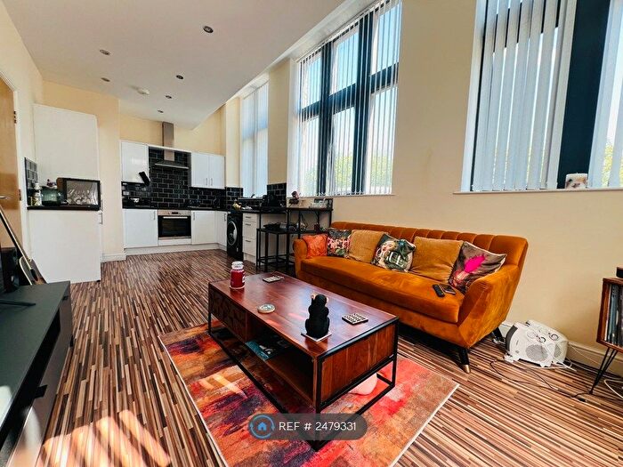 1 Bedroom Flat To Rent In Richardshaw Lane, Pudsey, LS28