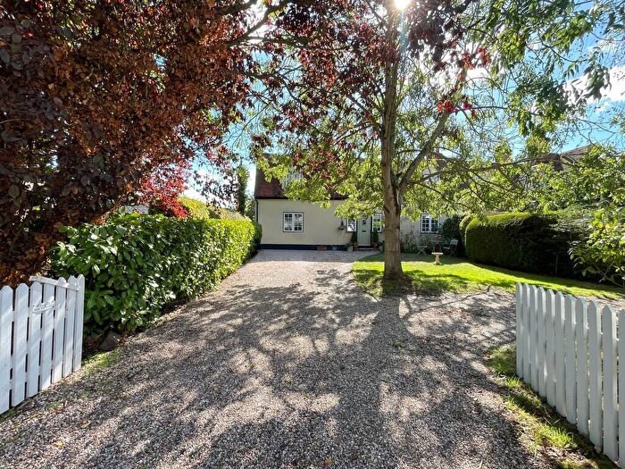 3 Bedroom Cottage For Sale In East Street, Tollesbury, Maldon, CM9