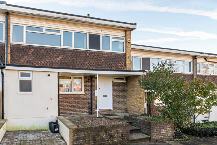 3 Bedroom Terraced House For Sale In Park Hill Rise, Croydon, CR0