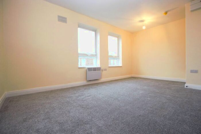 Property To Rent In St. Edmunds Close, Erith, DA18