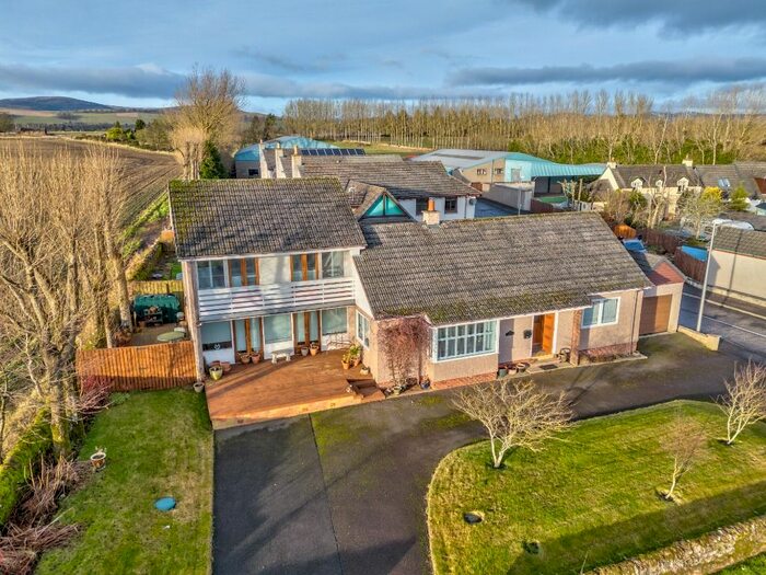 4 Bedroom Detached House For Sale In Westmuir Road, Kirriemuir, Angus, DD8