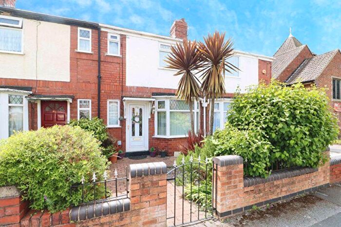 3 Bedroom Terraced House For Sale In Louis Drive, Hull, HU5