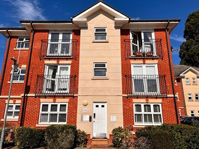 1 Bedroom Property To Rent In Stapleford Close, Chelmsford, CM2