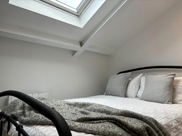 1 Bedroom Flat To Rent In Apt, Willis House, Peel Street, S10