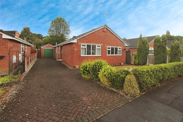 3 Bedroom Bungalow For Sale In Oakdale Close, Edenthorpe, Doncaster, South Yorkshire, DN3