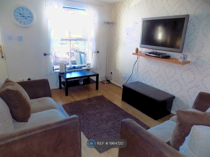 2 Bedroom Semi-Detached House To Rent In Gardner Park, North Shields, NE29