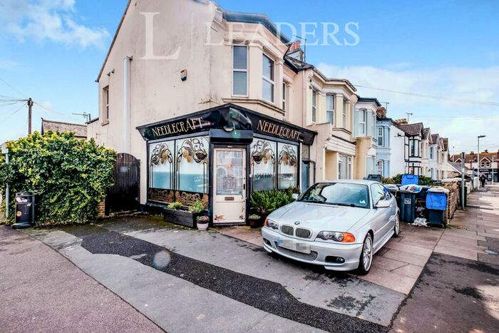 1 Bedroom Flat To Rent In Westcourt Road, BN14