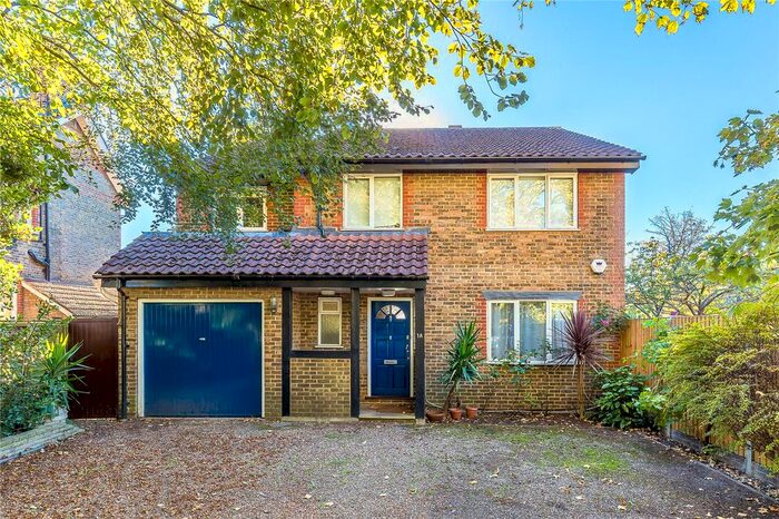 4 Bedroom Detached House To Rent In Dorset Road, London, SW19