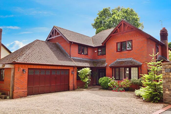 5 Bedroom Detached House For Sale In Woodside, Wenvoe, Cardiff, CF5