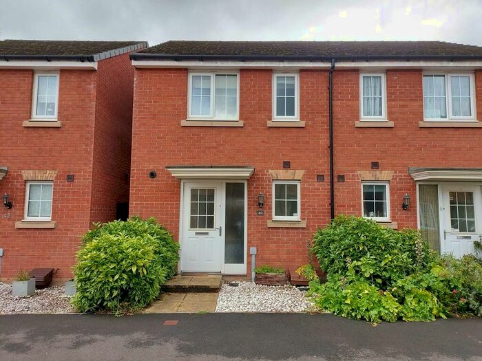 2 Bedroom Semi-Detached House To Rent In Waun Draw, Caerphilly, CF83