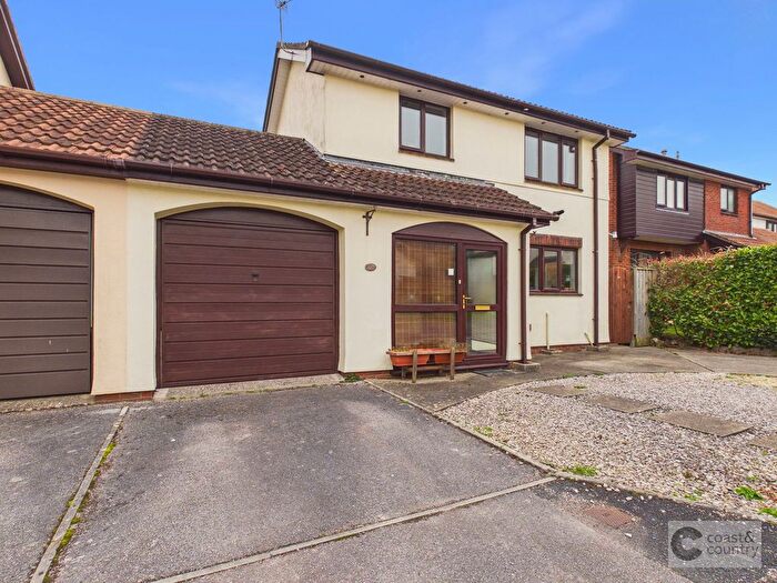 3 Bedroom Detached House For Sale In Crokers Way, Ipplepen, TQ12