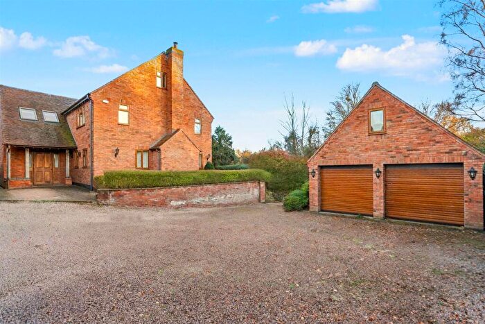 5 Bedroom Detached House For Sale In Penns Lane, Eathorpe, CV33