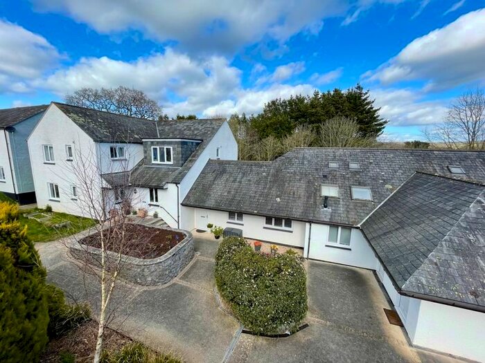 2 Bedroom Bungalow For Sale In Chudleigh, Newton Abbot, TQ13