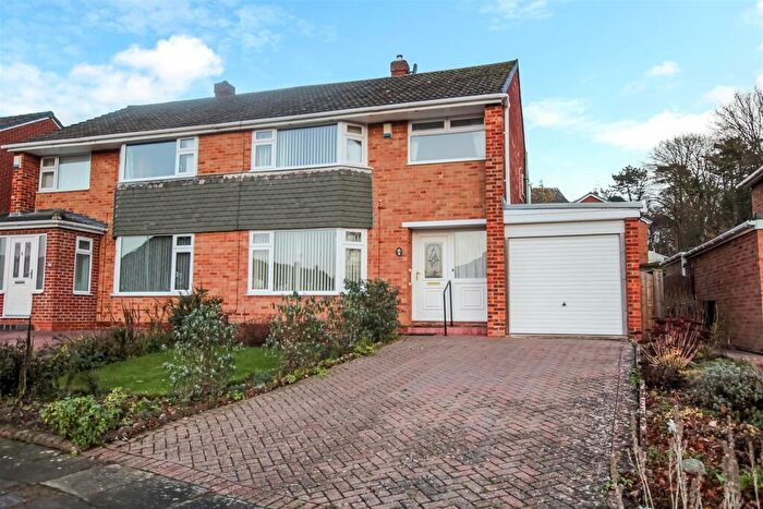 3 Bedroom Semi Detached House For Sale In Carlbury Crescent, Darlington, DL3
