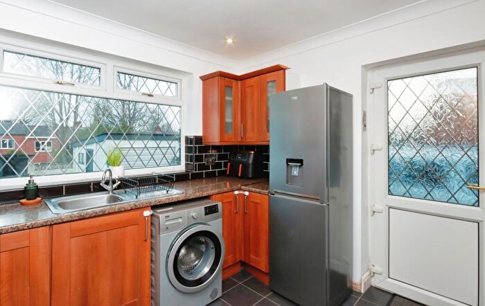 2 Bedroom End Of Terrace House For Sale In Chestnut Avenue, Sheffield, South Yorkshire, S9