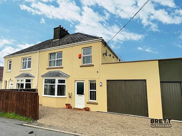 3 Bedroom Semi-Detached House For Sale In Newtown Road, Hook, Haverfordwest, Pembrokeshire., SA62