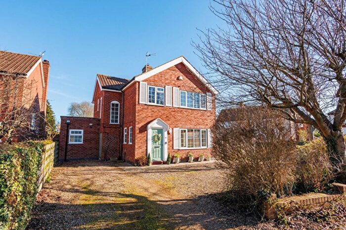 4 Bedroom Detached House For Sale In The Avenue, Haxby, York, YO32