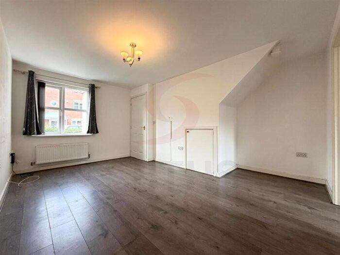 2 Bedroom End Of Terrace House To Rent In Overstrand Road, Hamilton, Leicester, LE5