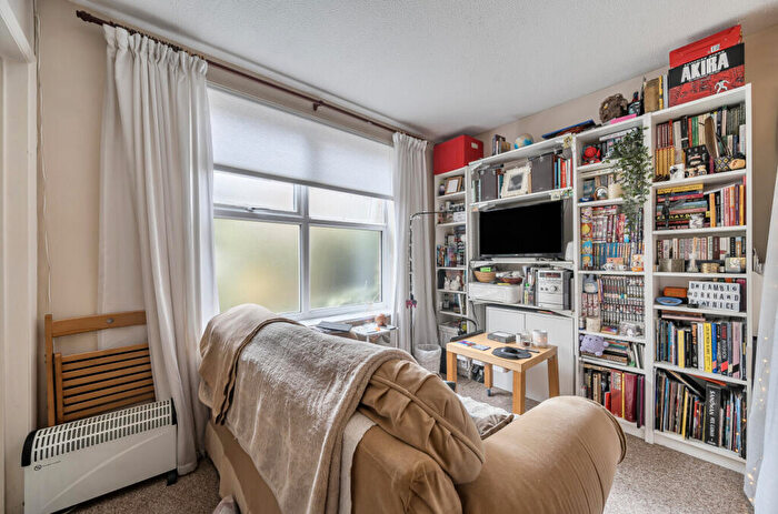 Studio For Sale In Paxton Road, London, SE23