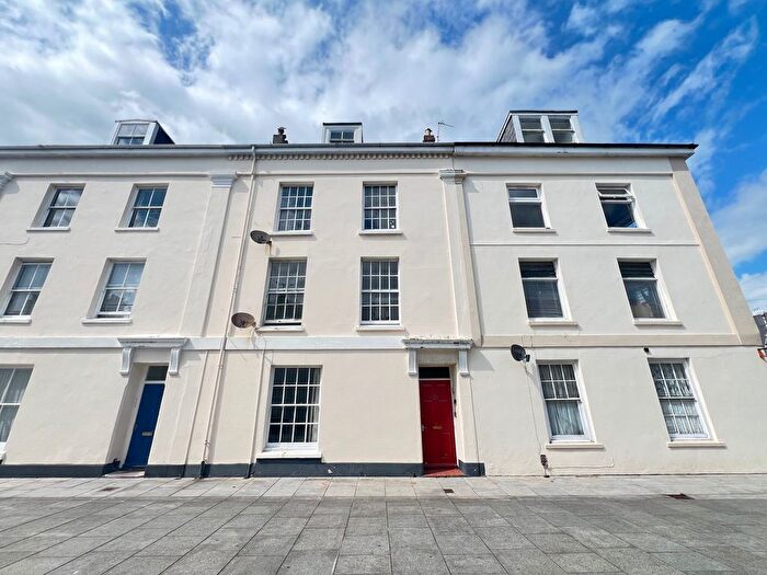 2 Bedroom Flat To Rent In Adelaide Street, Stonehouse, Plymouth, PL1