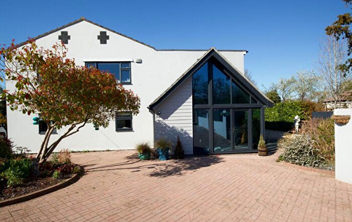 4 Bedroom Detached House For Sale In Rockhampton, Rockhampton, Berkeley, GL13