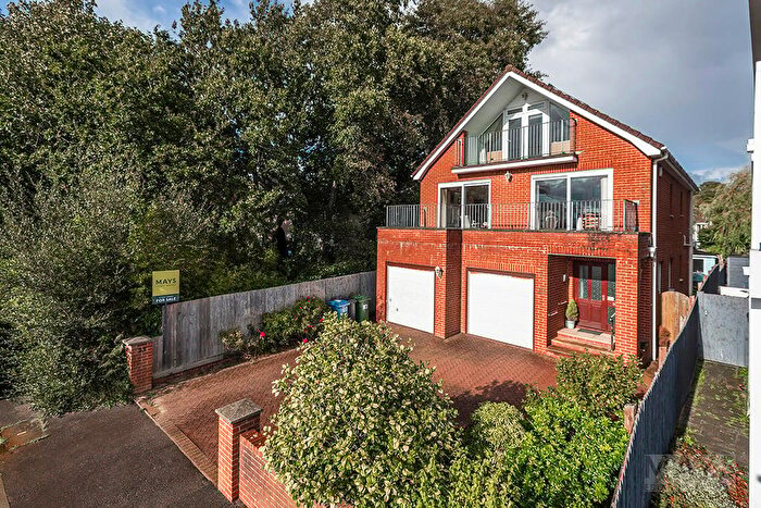 5 Bedroom Detached House For Sale In Lagoon Road, Lilliput, BH14