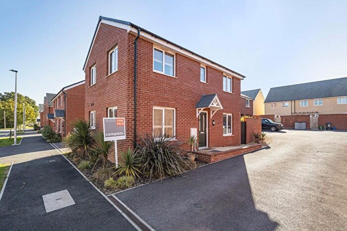 3 Bedroom Detached House For Sale In Calves Close, Cranbrook, EX5