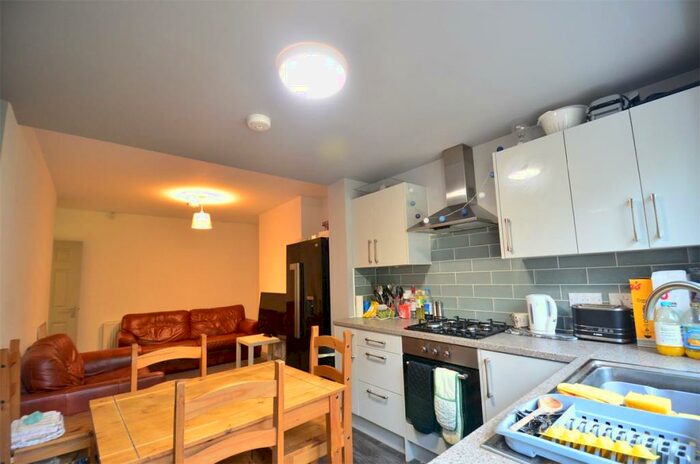 5 Bedroom Terraced House To Rent In / Academic Year Newly Refurbished Double Bedroom Student House On Milner Road, Selly Oak, Free Ultrafast M, B29