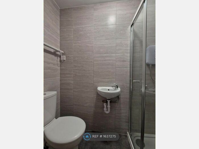 Studio To Rent In Trewenna Drive, Potters Bar, EN6