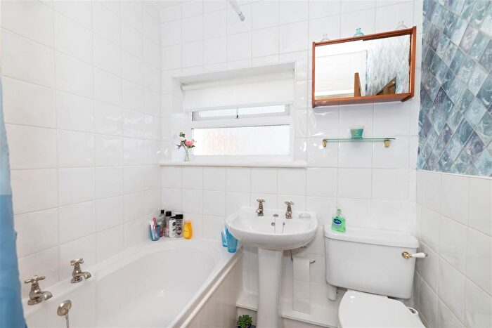 2 Bedroom Semi-Detached Bungalow For Sale In Grenville Drive, Gosforth, Newcastle Upon Tyne, NE3